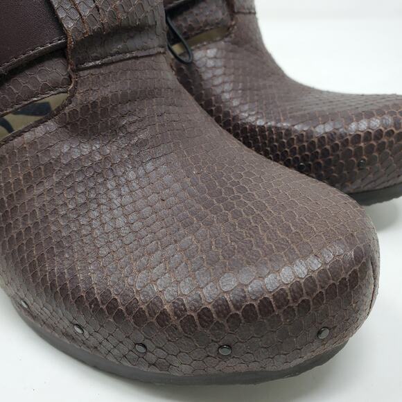 🤎 OTBT Rusk Brown Leather Buckle Wedge Mules 10 - Picture 9 of 13